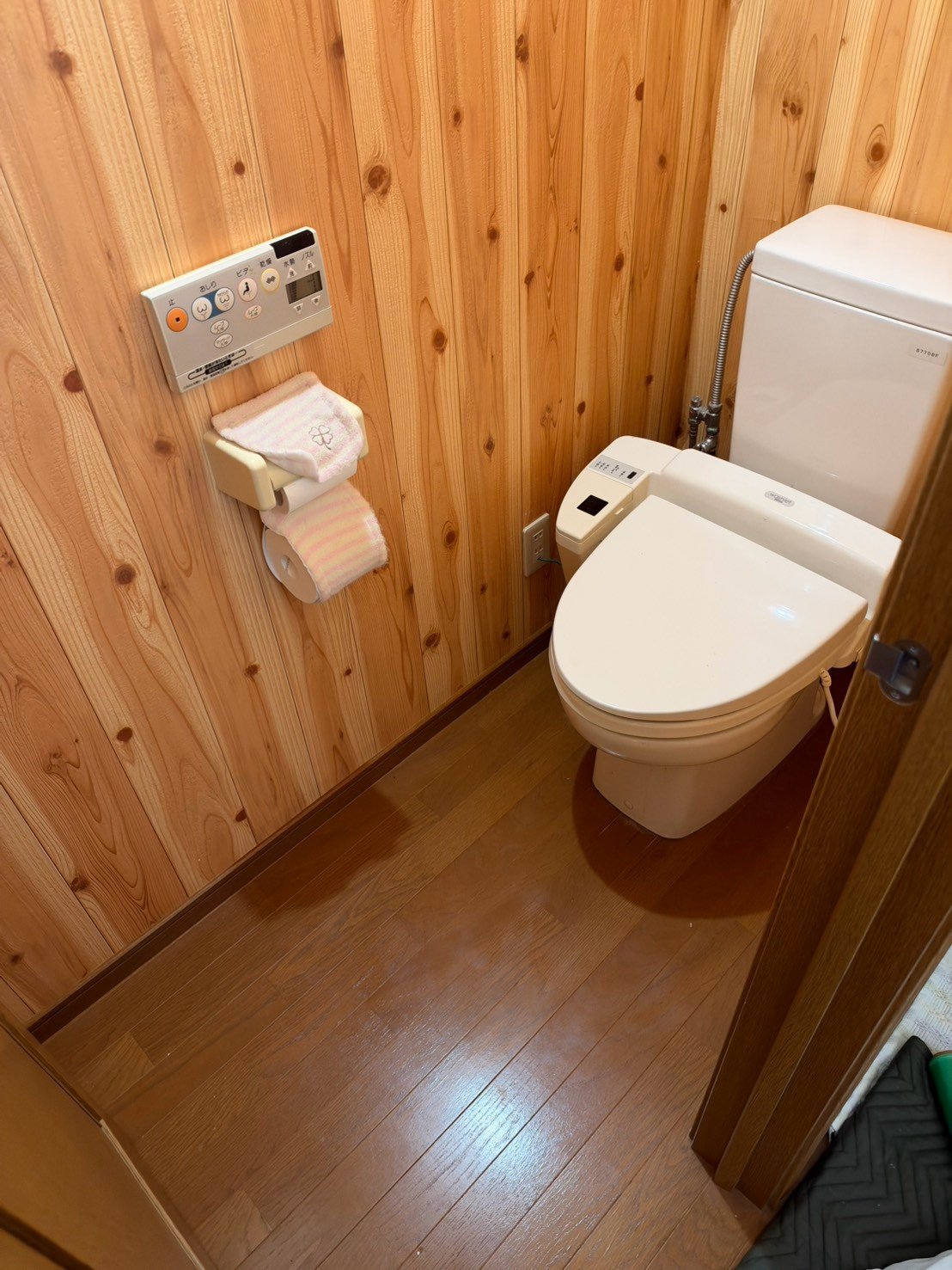 施工前：中野市　リフォーム　トイレ交換工事②