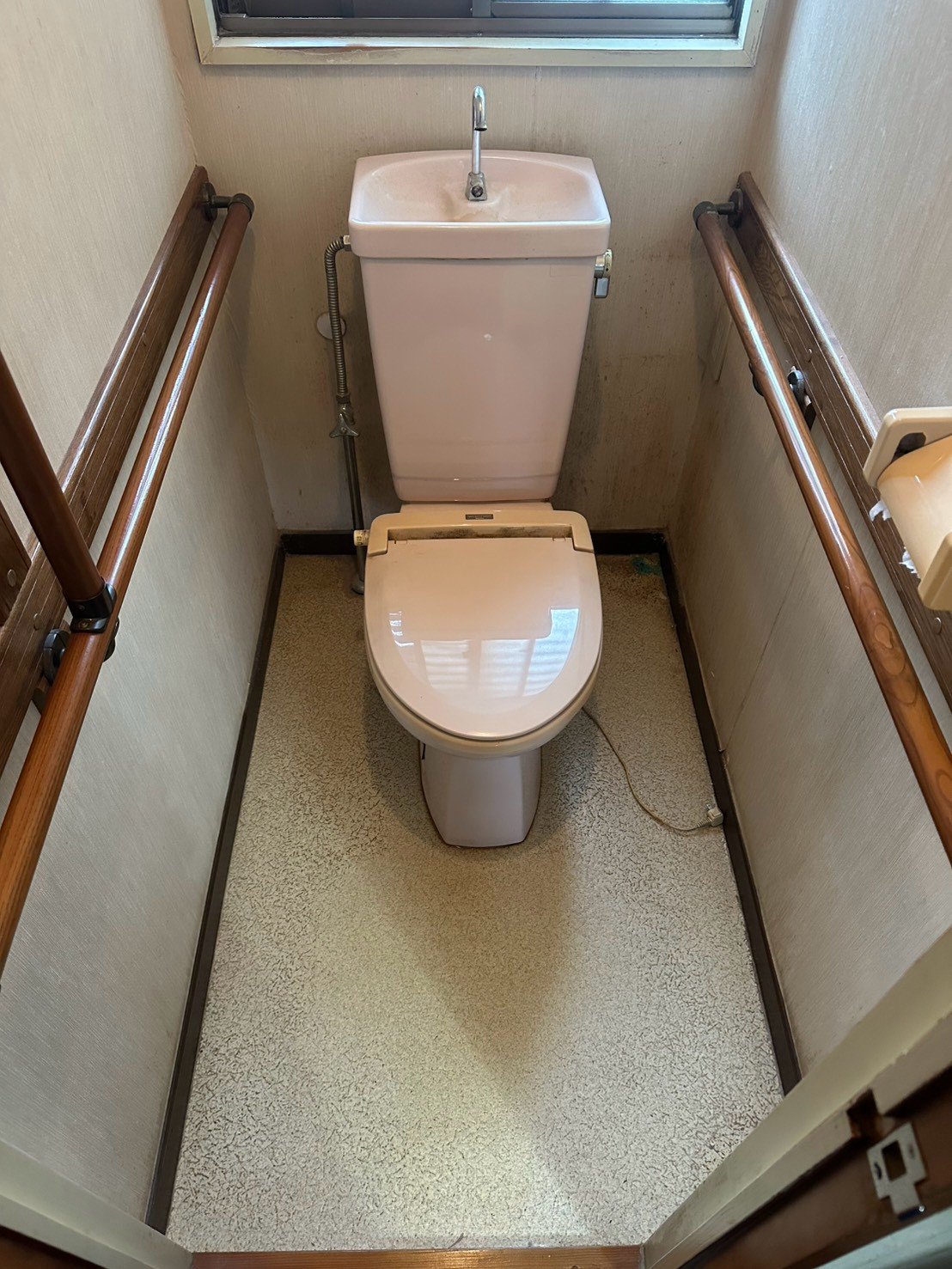 施工前：上田市　リフォーム　トイレ交換工事